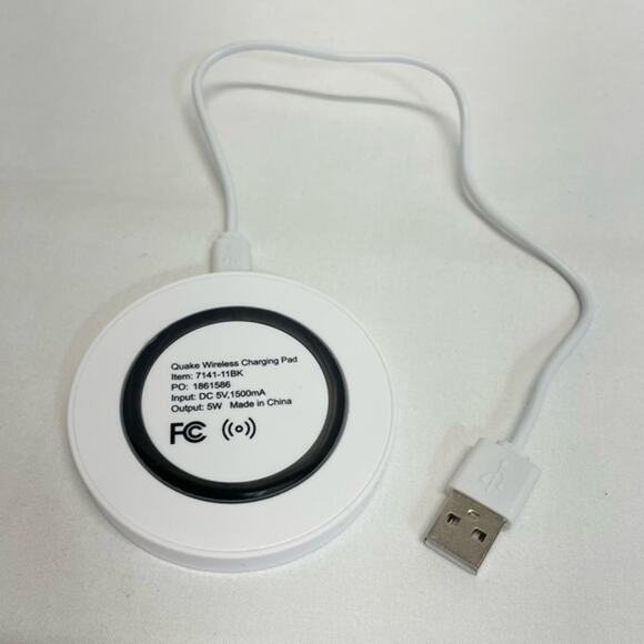 Poshmark Wireless Phone Charging Pad Logo Posh Swag - Picture 5 of 6
